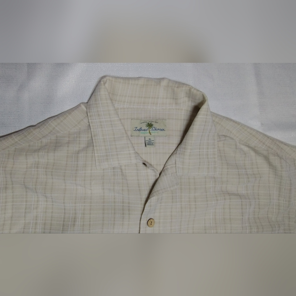 Island Shores Men's Beige Plaid Shirt (XL) - Picture 7 of 9